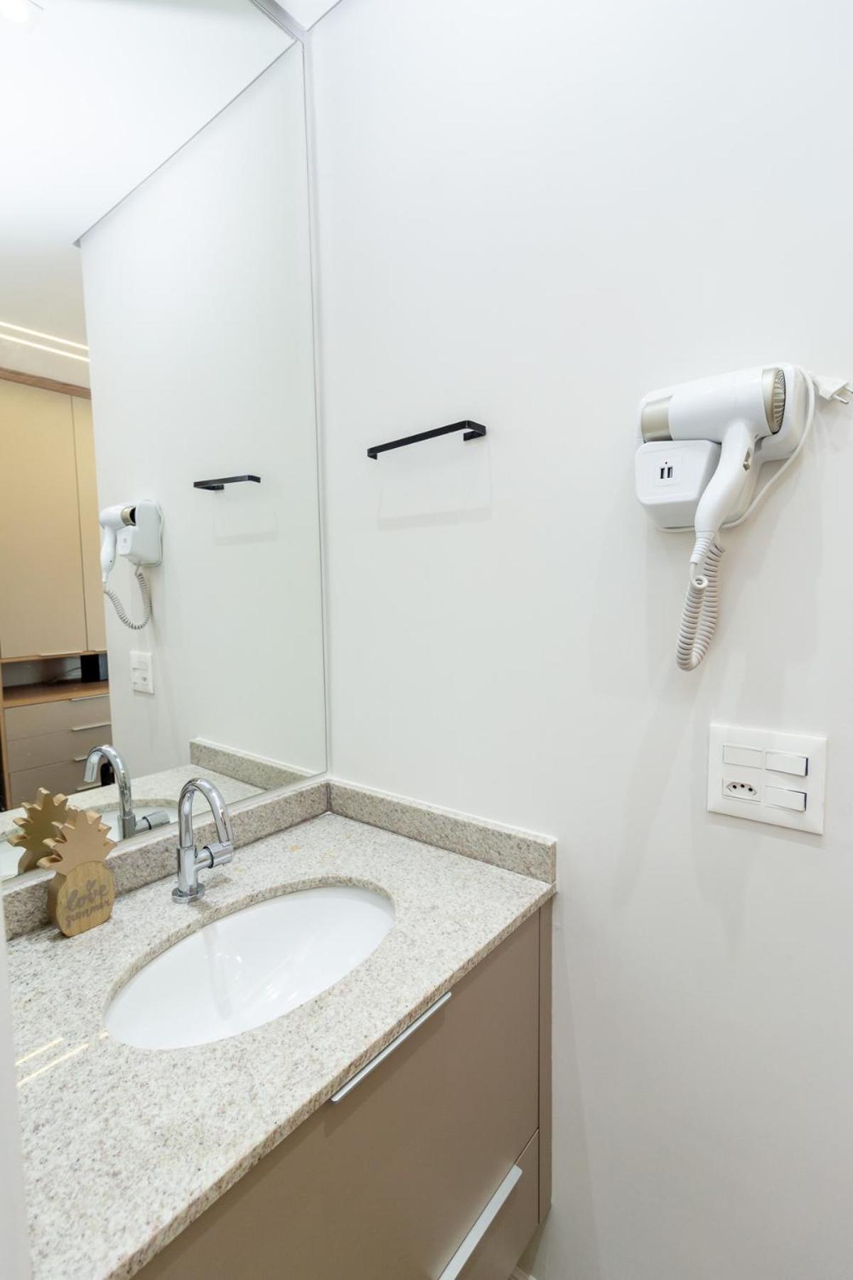 Apartamento Piscina, Academia, Ac ,cama Queen|brazilian Corner *